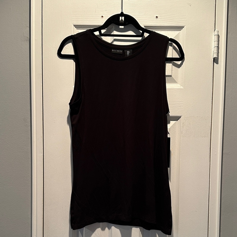 Black Sleeveless Top